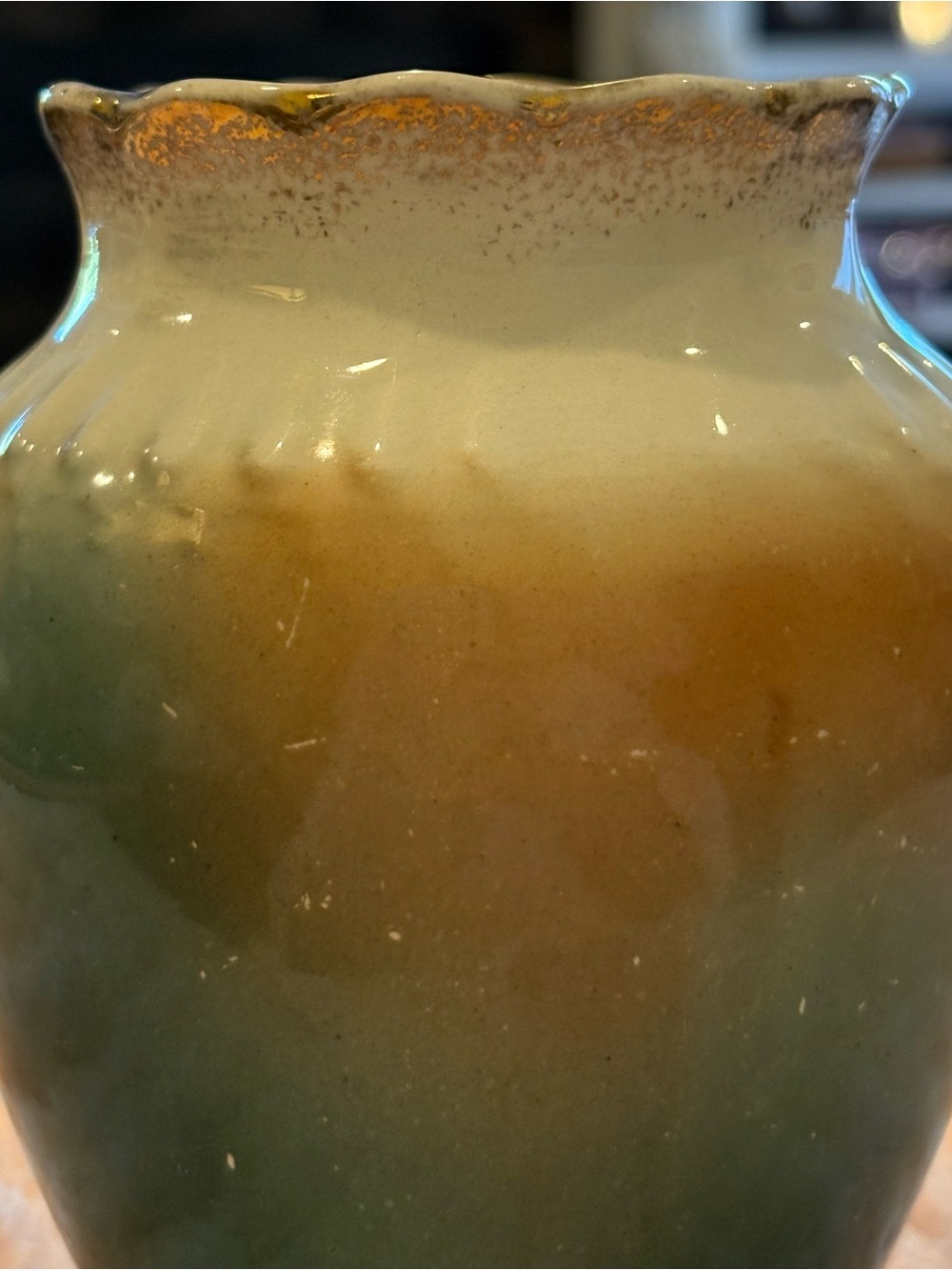 Beautiful Circa 1903 Authentic piece of early American art pottery.